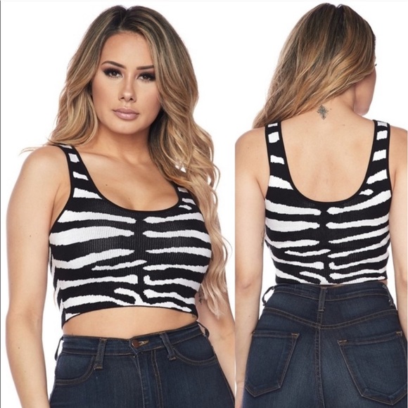 🦓 Zebra Knit Crop Top & Pencil Skirt Set - Picture 2 of 3